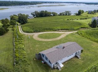 572 River Rd, Westport, MA 02790