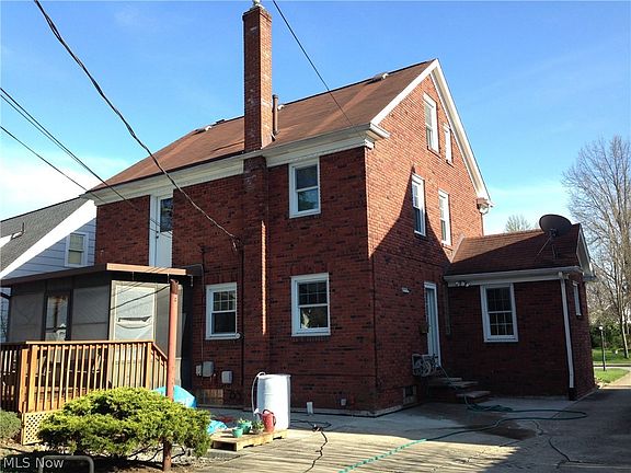 2nd image of 238 Stanford Dr