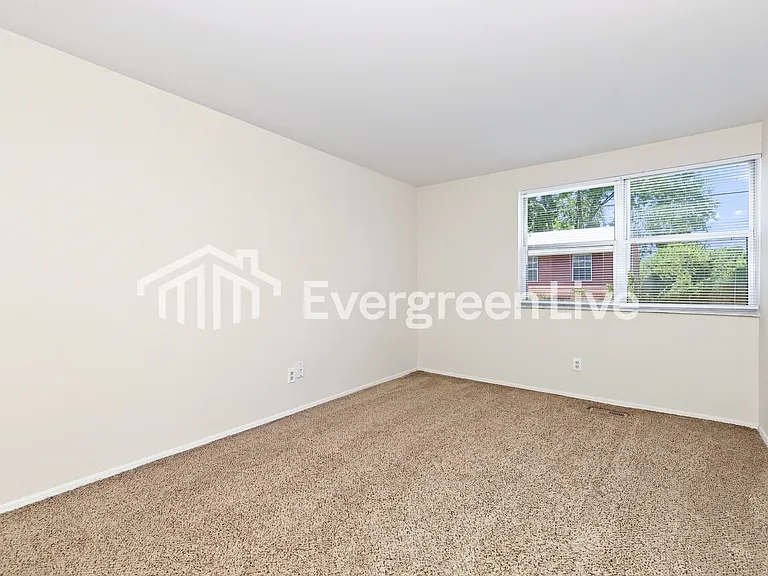 7797 Mount Hood Dr — Photo 13