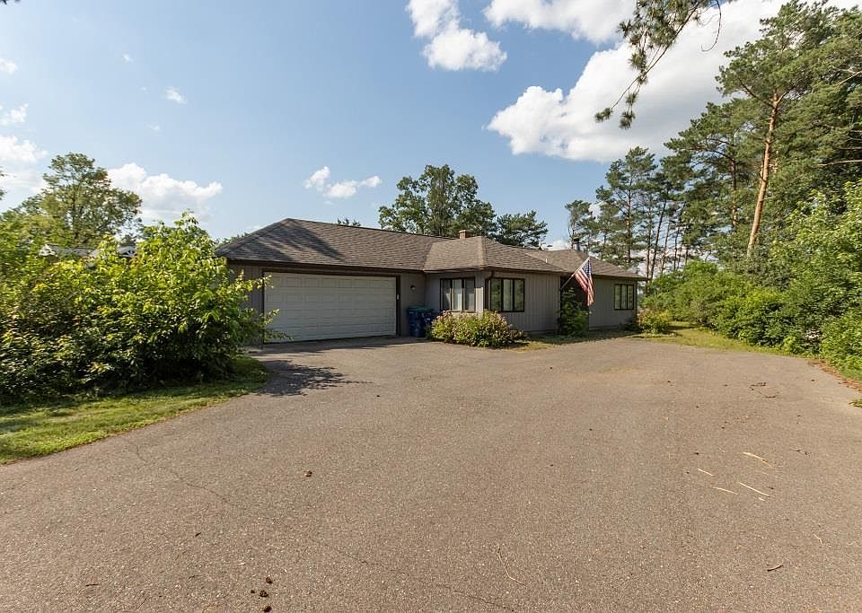 1st image of 224331 Lakeshore Dr