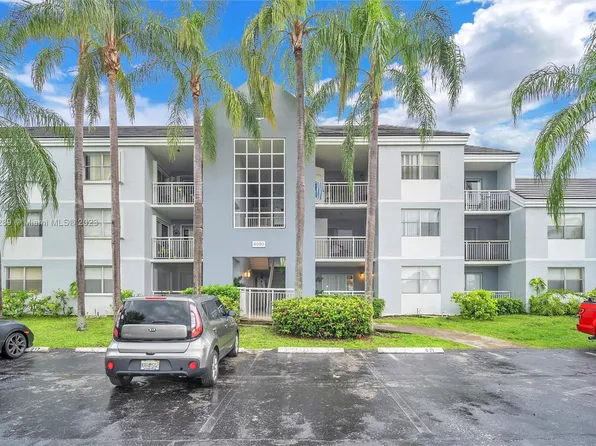 8590 SW 212th St APT 109, Cutler Bay, FL 33189