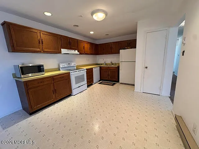 70 William And Mary Sq #A — Photo 9