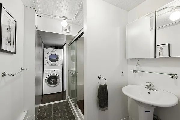 Rented by Nest Seekers International | media 27