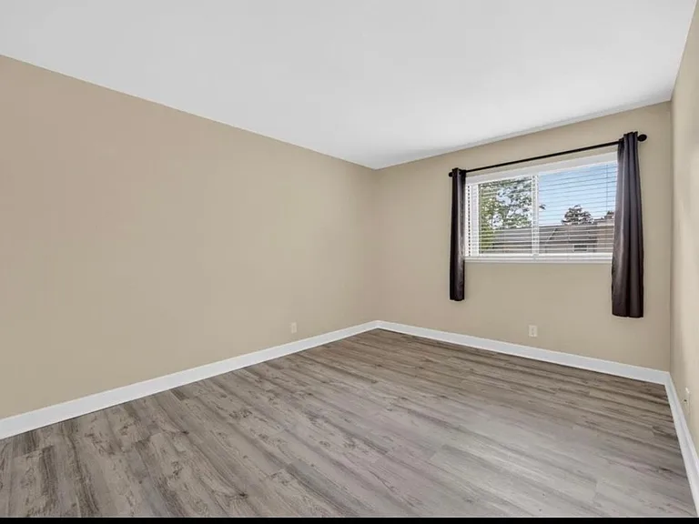 4549 Melody Dr — Photo 18