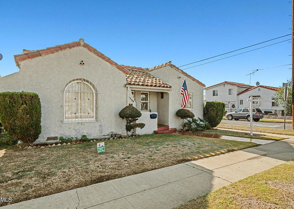 1st image of 1256 W 64th St