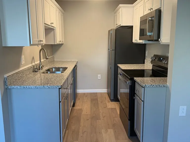 Candlewood Apartment Homes — Photo 3
