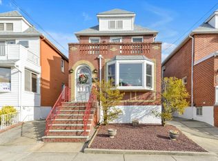 15717 101st St, Howard Beach, NY 11414