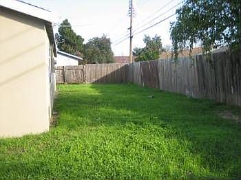 3rd image of 9908 Lincoln Village Dr