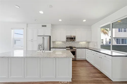 1688 Shoreline Way Photo 1