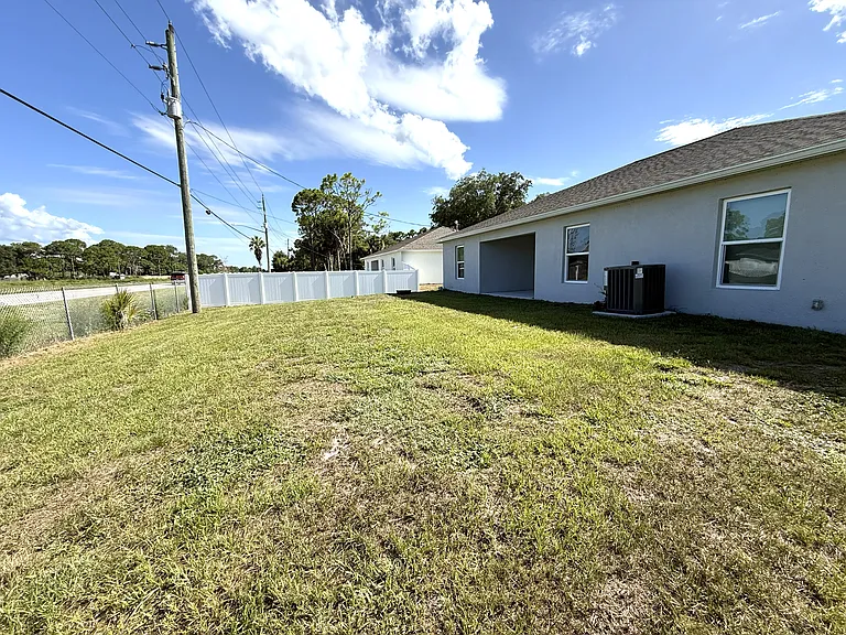359 Wilton Ave SW — Photo 38