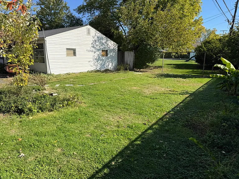 1953 Fishinger Rd — Photo 15