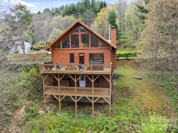 91 Copper Spur Rd, Maggie Valley, NC 28751