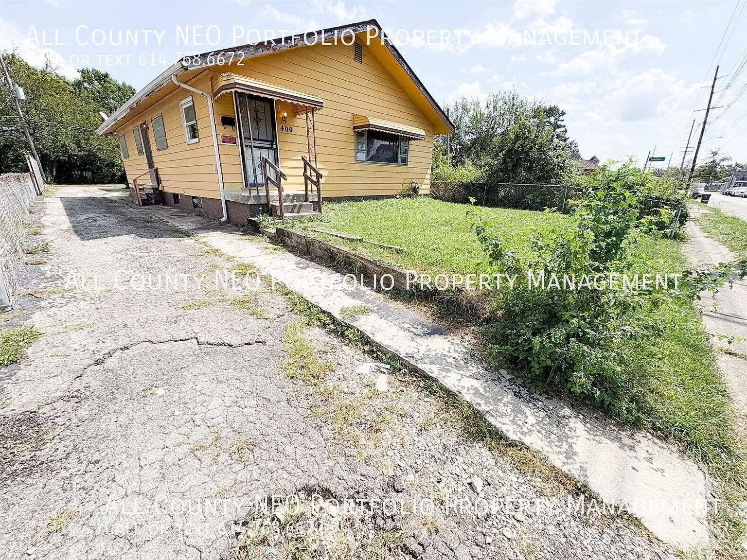 Available now! 2 Bedroom Home with Basement & Deck — Photo 3
