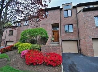 4 Andrea Dr, Fairfield, NJ 07004