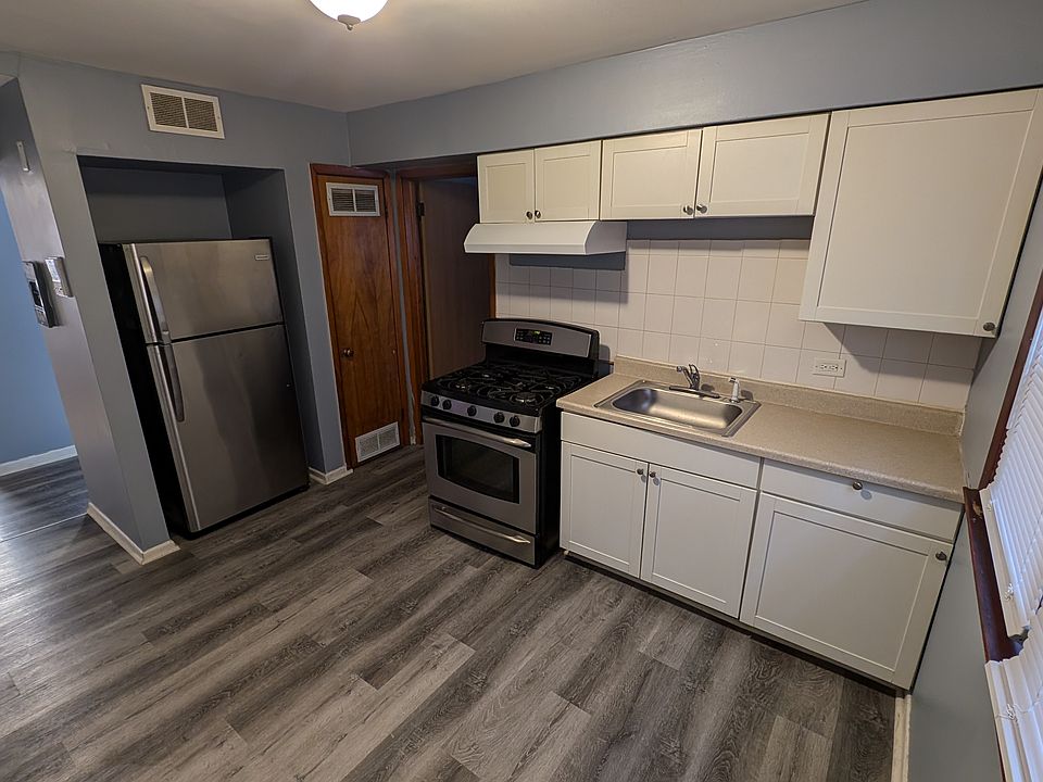 1st image of 811 S 19th Ave APT 1E