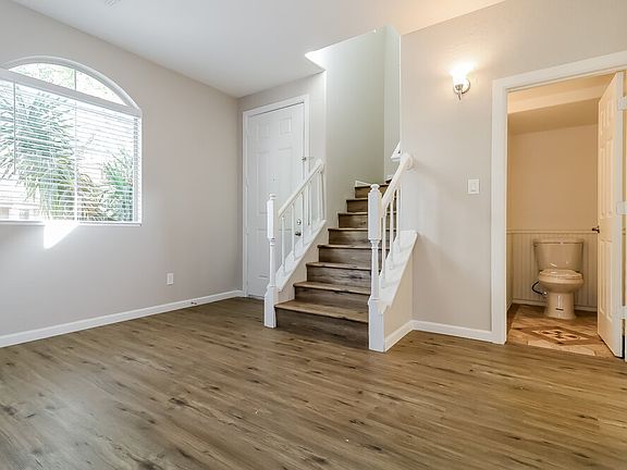 5th image of 3012 S 101st Ave