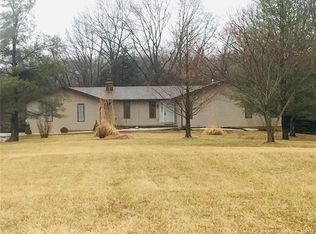 18596 Wagon Wheel Trl, Warrenton, MO 63383