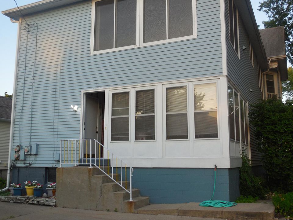 Entry thu rear  of house