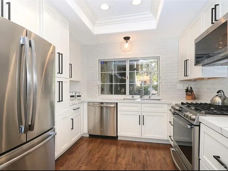 37 Matisse Cir — Photo 4