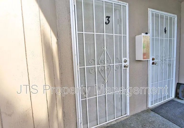 10524 Croetto Way #3 — Photo 4
