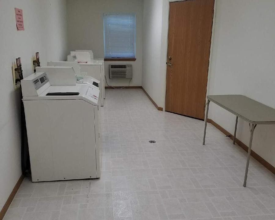 Laundry room in building