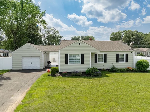 214 Spear Rd, Springfield, MA 01119