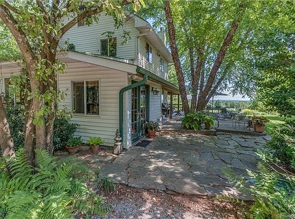 4th image of 3146 Green Creek Dr