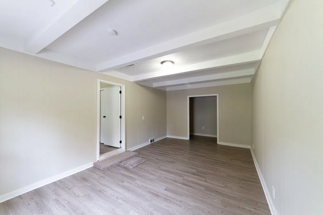 3 bed 1.5 bath. Eastside Indy. Forest Manor Neighborhood — Photo 4