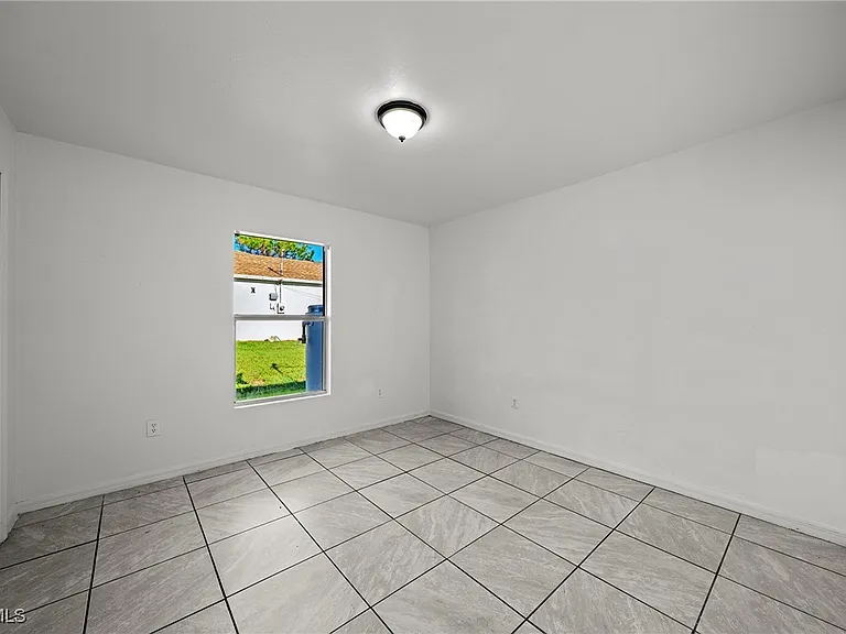 4735 30th St SW — Photo 12