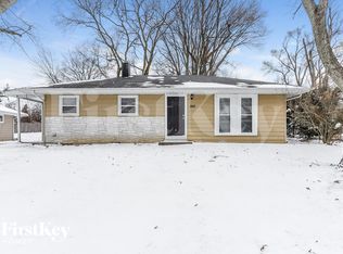 842 Navajo Dr, Carpentersville, IL 60110