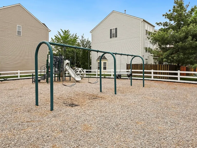 8272 Jake Pl — Photo 30
