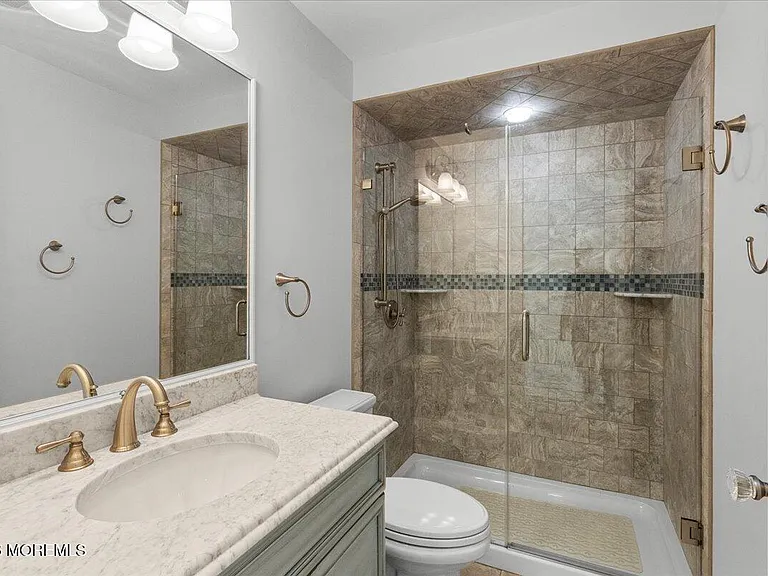 1200 Bay Ave — Photo 23