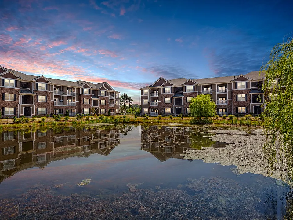 Astoria Apartments