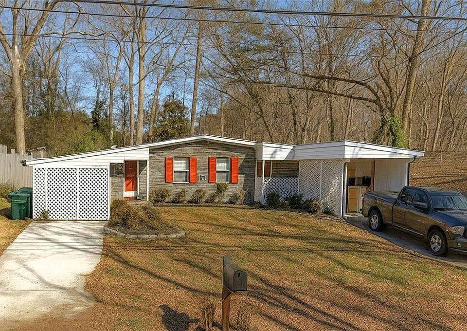 1st image of 190 Lake Dr