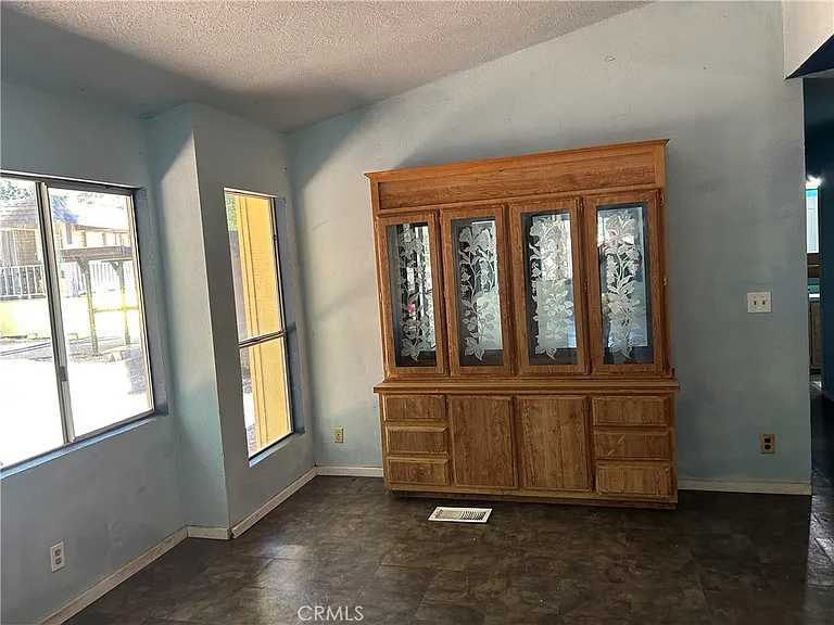14435 Skyway — Photo 5