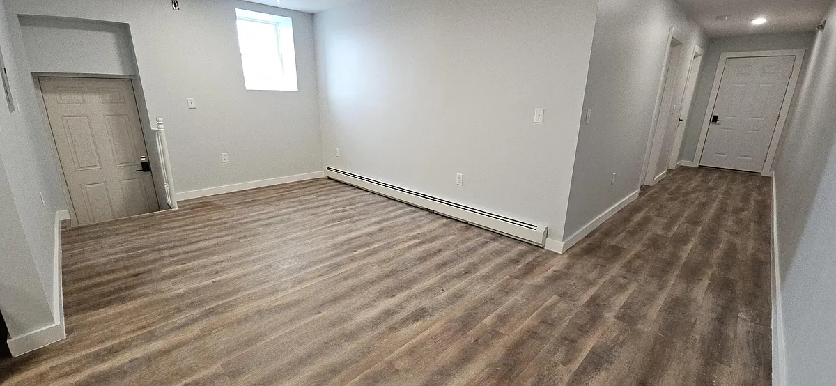 Building Photo - 23 E Clinton St #1F