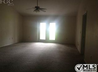 222 W Crescent Dr, Clewiston, FL 33440