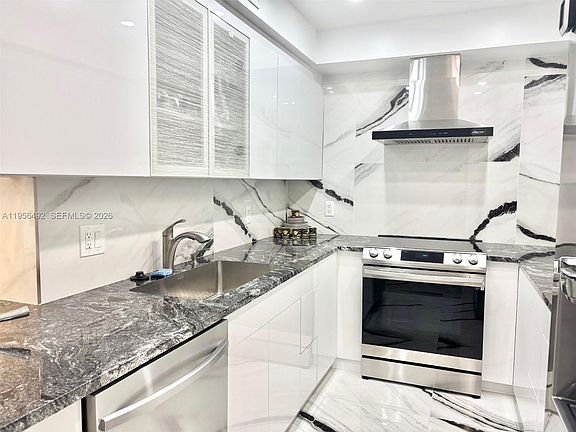 5th image of 1965 S Ocean Dr APT 15B