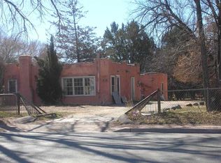 800A E Fairview Ln, Espanola, NM 87532