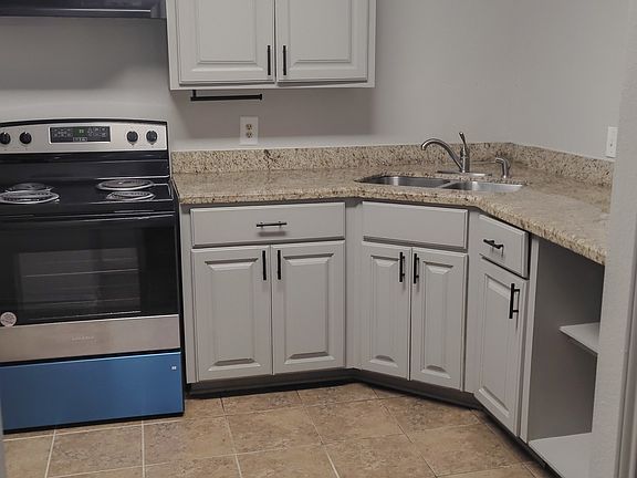 5th image of 3600 N Bicentennial Blvd #96