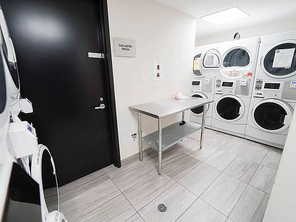 5th image of 880 Dekalb Ave APT 503