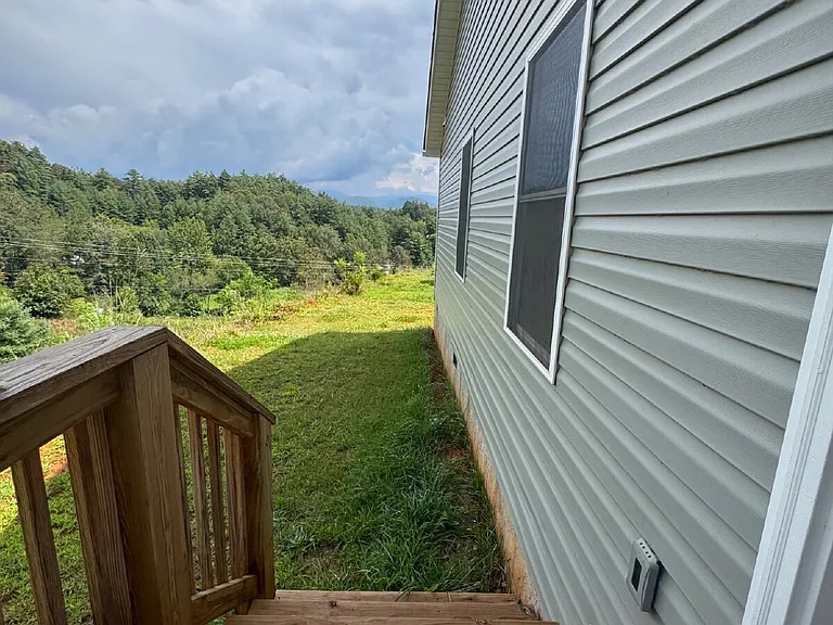 321 Quinn Hill Ln — Photo 10