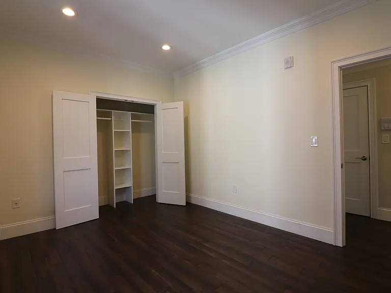 140 Minden St #2 — Photo 14