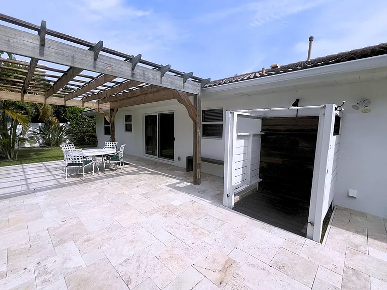 1260 Manor Dr — Photo 39