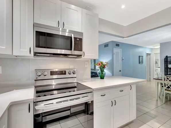 1301 NW 12th Avenue #412a, Boca Raton, FL 33486