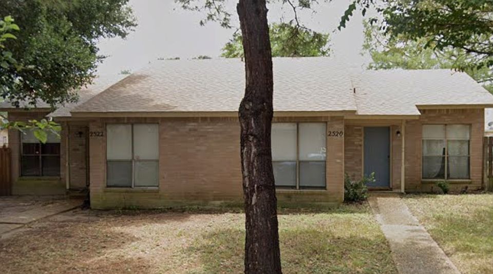 1st image of 2520 Cypress Dr