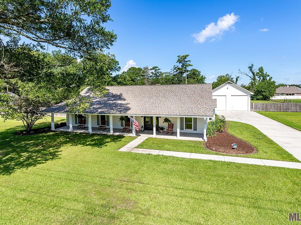 ri-ma-ha♡ 25717 Poirrier Ln, Denham Springs, LA 70726 | Zillow