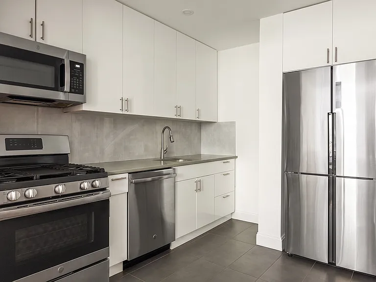 126 Sterling Pl #2A — Photo 3