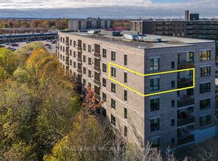 379 Scott St #401, Saint Catharines, ON L2M 0B7