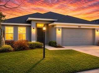 886 NE Whistling Duck Way, Pt Saint Lucie, FL 34983